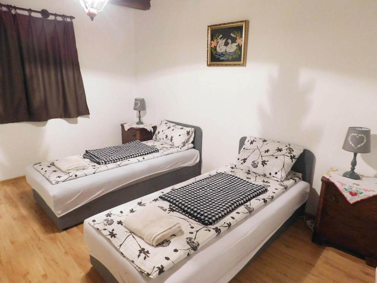 Joe Bácsi Rezidenciája Apartman Kisharsány Kültér fotó